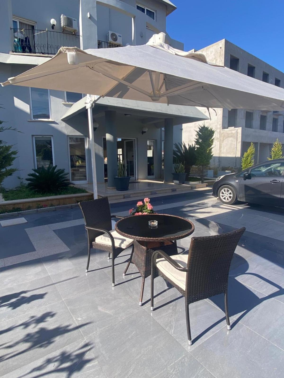 The Prince Inn Hotel & Villas Agios Georgios  Экстерьер фото
